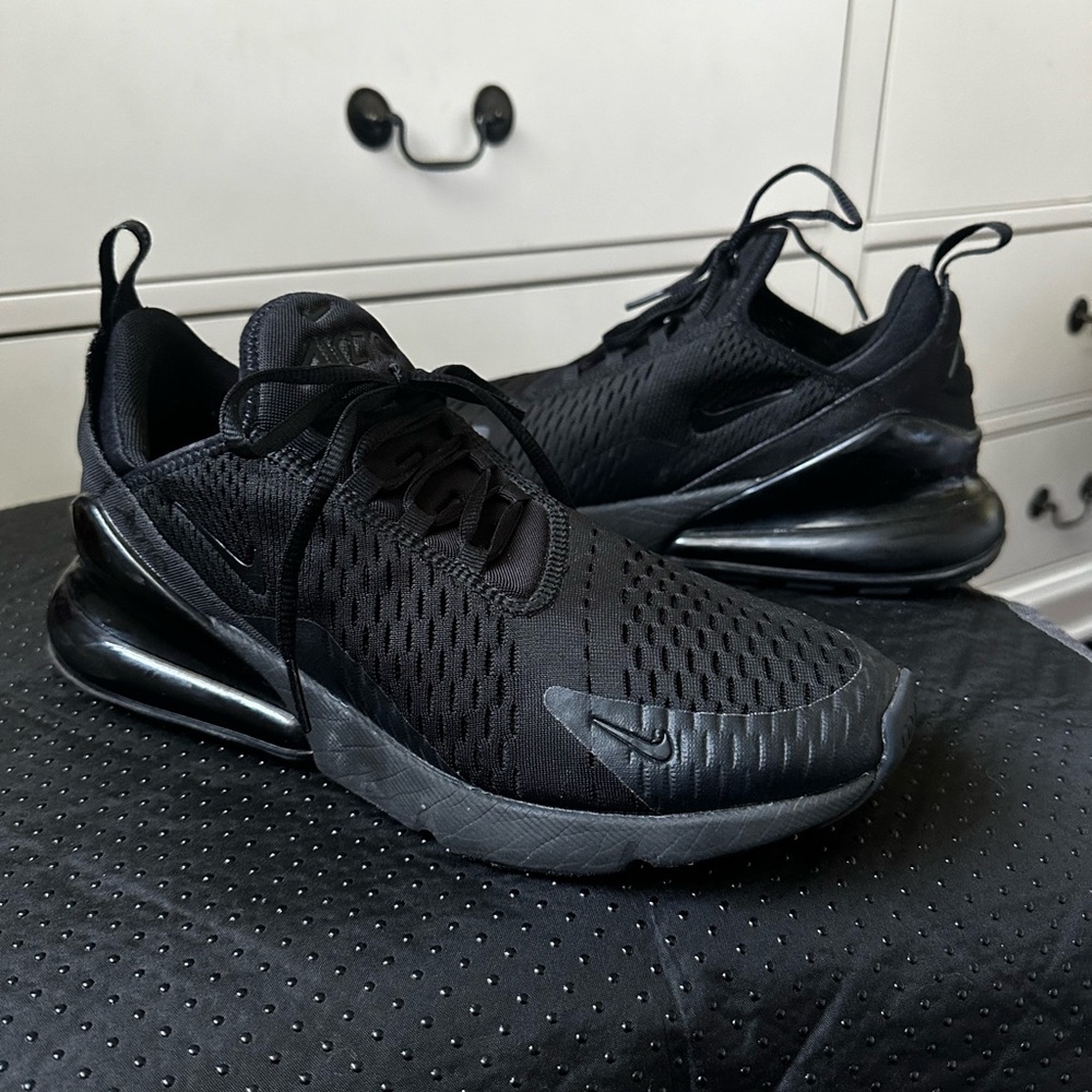 Nike AirMax 270 Black 9.5M